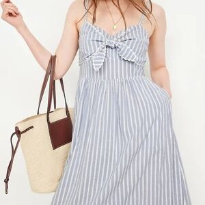 Old Navy Fit & Flare Tie-Front Seersucker Midi Dress